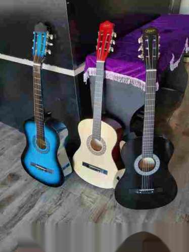 全新乐器半价:电钢琴88键,电子琴61键,电吉他,标准吉他,Ukulele,长号(拉管)