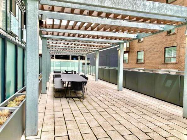市中心Yonge/Wellesley 1+1 Condo 出租