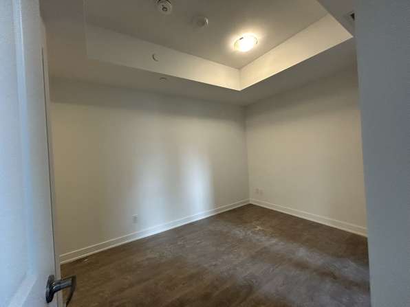 即住Bathurst/Richmond 3房3浴厕, $4300/月包车位