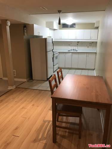 Ajax ，church st N & Kingston rd w 整层basement 出租，独厨
