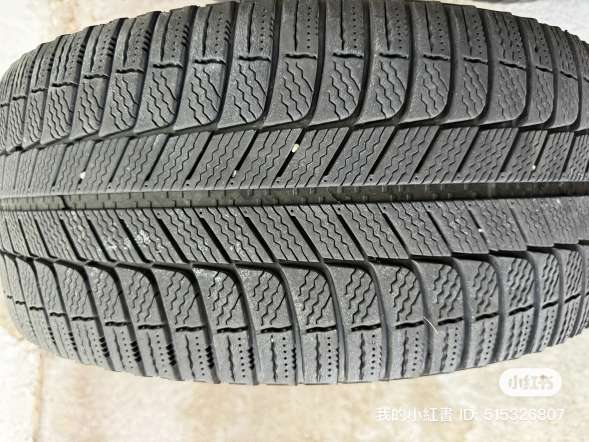 多伦多出闲置Michelin雪胎带轮毂audi a/s5