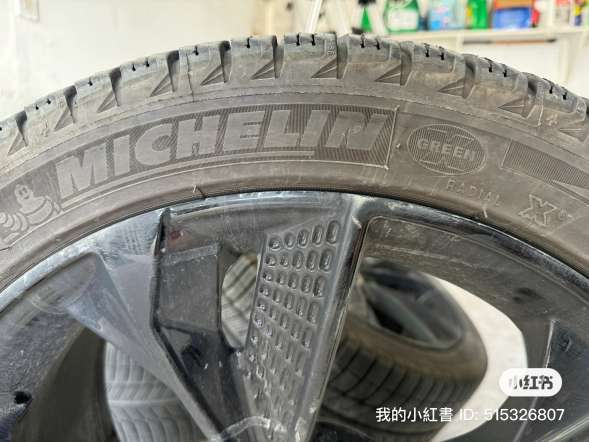 多伦多出闲置Michelin雪胎带轮毂audi a/s5
