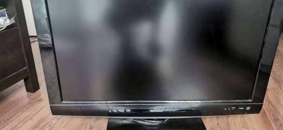 Sharp AQUOS 32" TV