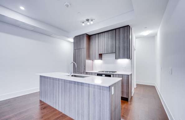 多伦多市中心Yorkville 3房3卫带车位Townhouse出租  在Annex社区