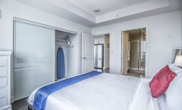 万锦 Markham Condo 出租 - Warden/Highway 7