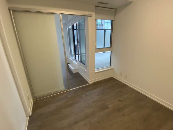 多伦多DT 1房1卫 Condo出租 Dufferin St & King St