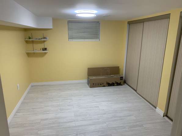 finch and moccown 分门一室地下室出租 1500