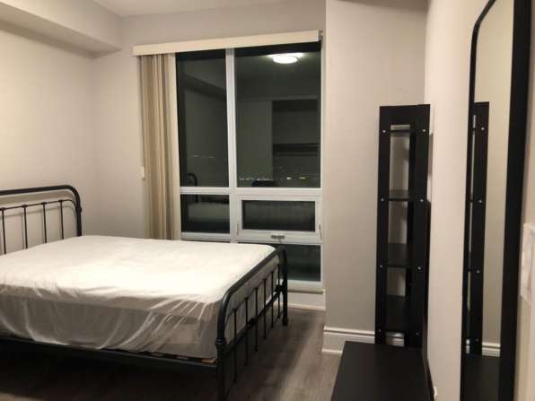 9月 Markham hwy7/warden condo出租副卧 包家具/水电网/独立卫生间