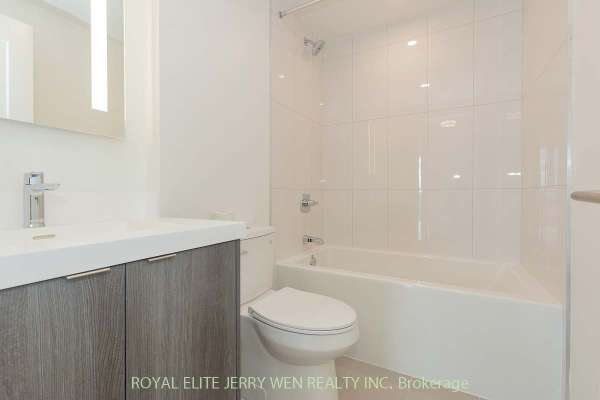 全新竣工豪华公寓2br2ba招租。近Eglinton和Leslie