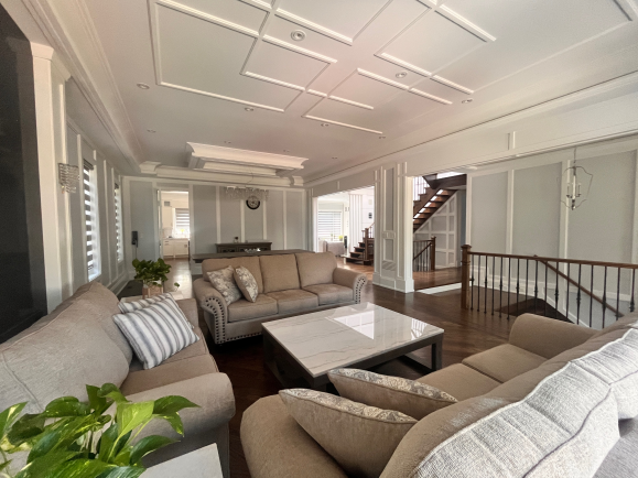 多市北约克中心地段Yonge St+Steeles Ave,6000+呎豪华别墅招Homestay