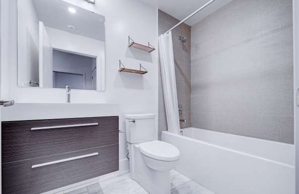多伦多市中心Yorkville 3房3卫带车位Townhouse出租  在Annex社区