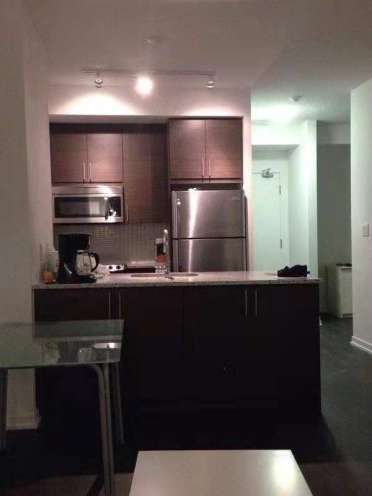 Sheppard/Donmills 朝南高层Condo 9月1日对面Fairview 楼下地铁