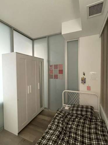 多大市区校园门口 1+1 condo 出租