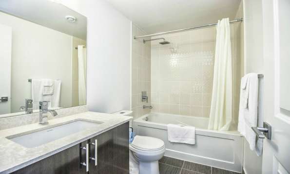 万锦 Markham Condo 出租 - Warden/Highway 7