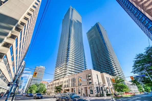Toronto UofT Condo 出租: Bay &amp; College
