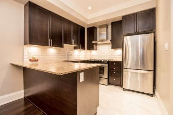 北约克 Townhouse/独立屋出租 - Yonge - Finch/Sheppard