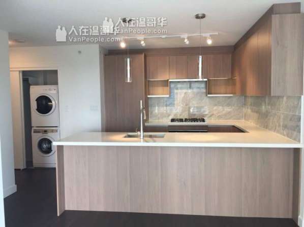 Surrey 高层 近sfu 一室一卫