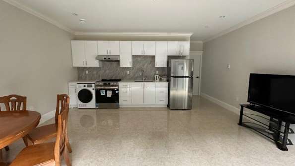 两房一卫北本拿比全新出租 两房一卫北本拿比全新出租