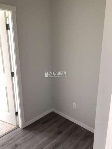 Metrotown附近公寓整租9月起租