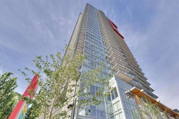 Metrotown豪华 公寓一房家具全包