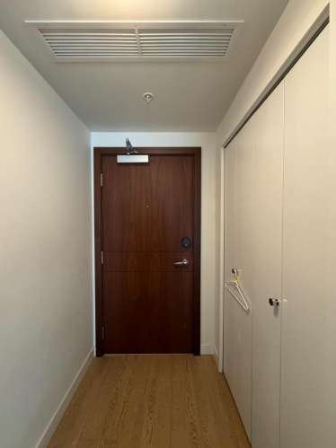 列治文市中心一室一廳+書房+車位