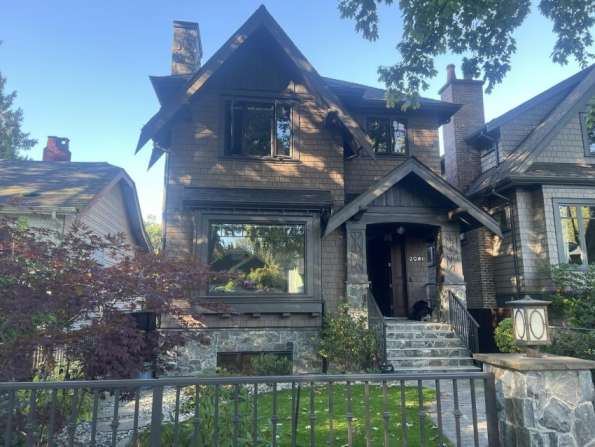 温西Kitsilano 1房地下室