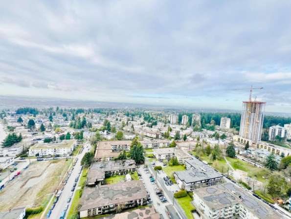 Metrotown全新豪华空调美景公寓