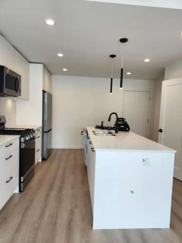 Langley new condo rent