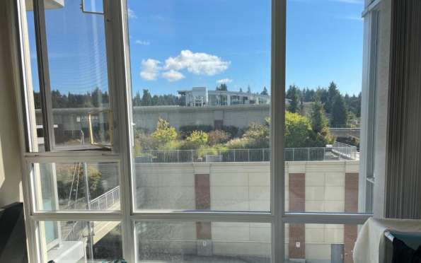 近sfu cc lougheed高层公寓