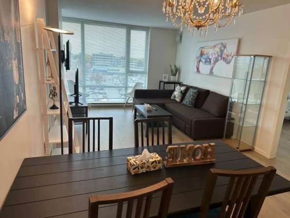 7988 Ackroyd rd两卧两卫出租