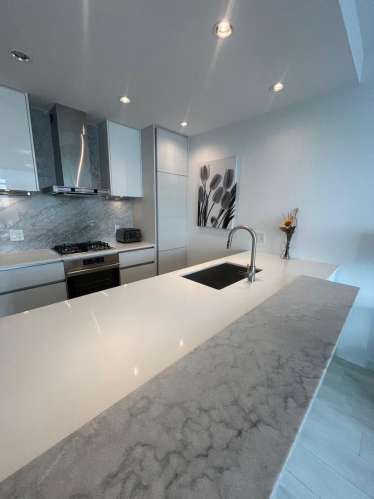 Metrotown station square 2期1b1b拎包入住
