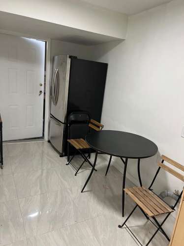 SFU 本拿比附近独立屋出租