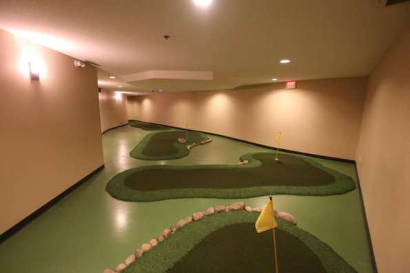 1030平方宽敞2卧2浴 Lougheed