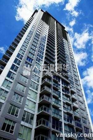 Surrey中心1房公寓带家具出租