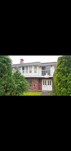 Burnaby house 一樓出租