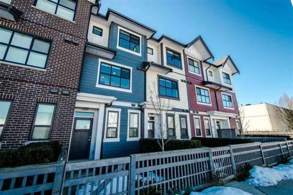 本拿比Metrotown附近Townhouse