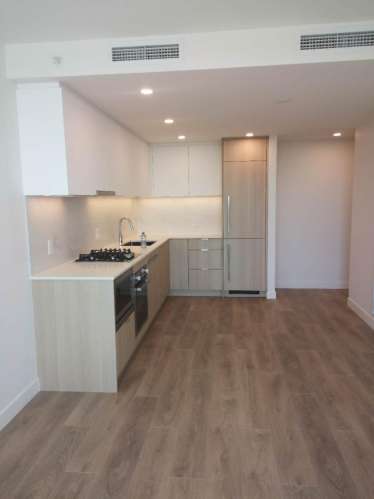 new 1 bedroom high rise condo
