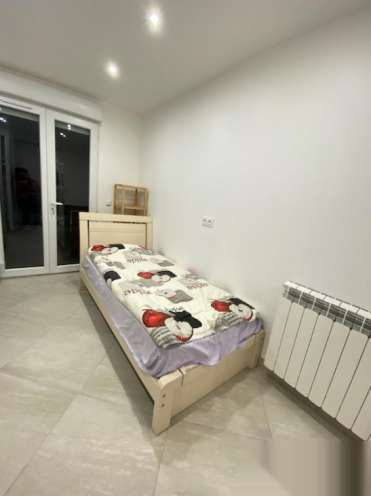 94 vitry sur Seine    别墅地平有全新studio出租