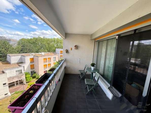 95CERGY préfecture RERA 线直接房东，适合留学生合租， 房
