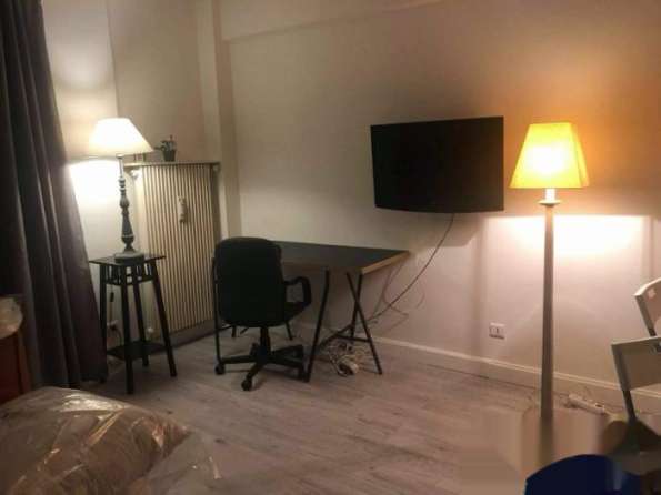 出租！ 92 富人区Neuilly sur seine一室一厅出租RDC ，Ru