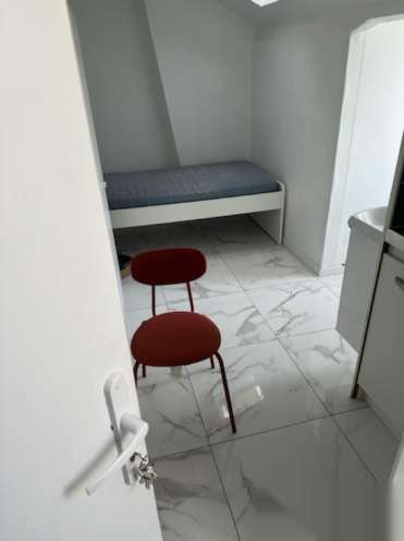 94 Choisy le roi 独立Studio 出租