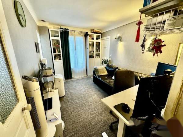 92富人区交通枢纽Bourg-la-reine30平一室一厅，可拎包入住950欧，10 月可入住(谢绝短租分租)