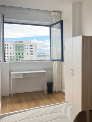 92省la defense 10平单间分租女生