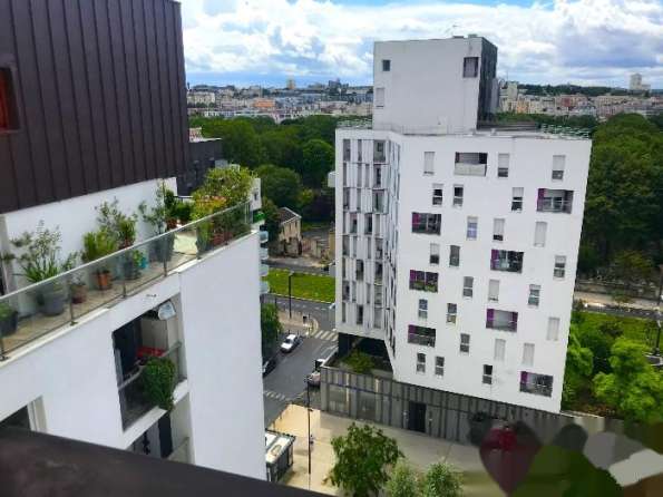 94 Ivry sur Seine 二房一厅，面积60平方米，带6平方米阳台及地