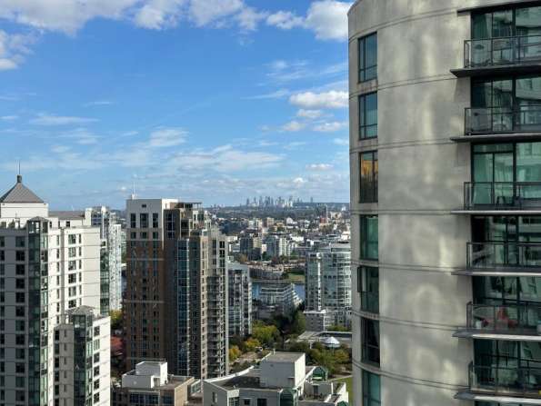 温哥华当烫 2房2卫海景公寓出租