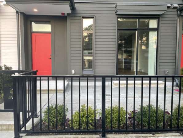 北素里靠近SFU全新townhouse整租