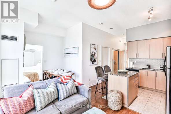 DT UnionStation 1+1 28层10ft w furnished option