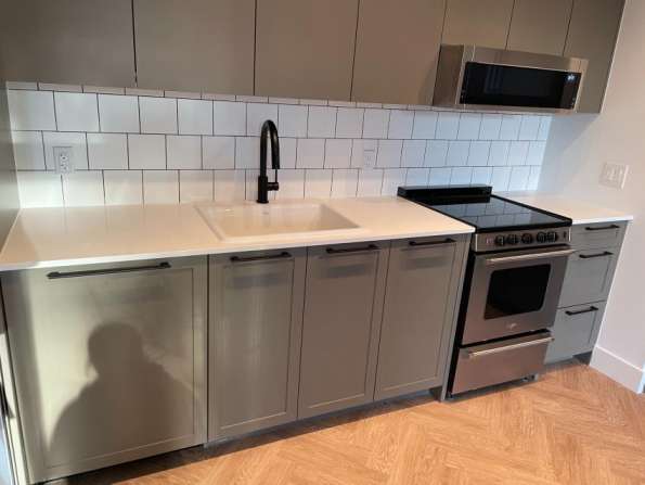 北素里靠近SFU全新townhouse整租